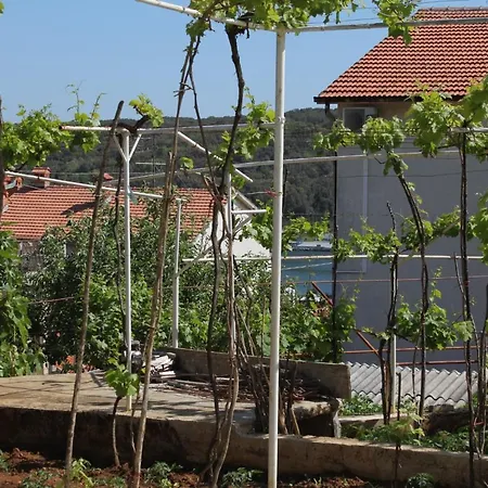 With Parking Space - 7647 Apartamento Pula