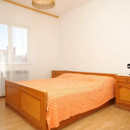 Appartement With A Parking Space - 7647 Pula
