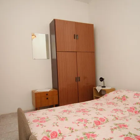 With A Parking Space - 7647 Appartement Pula