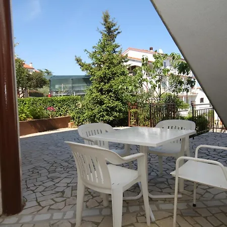 Apartments With Parking Space Pula - 7647 Apartment