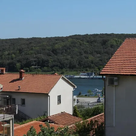 Apartments With Parking Space Pula - 7647 Apartment *